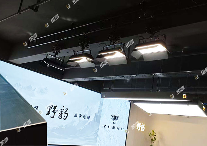 野豹体育-3.jpg
